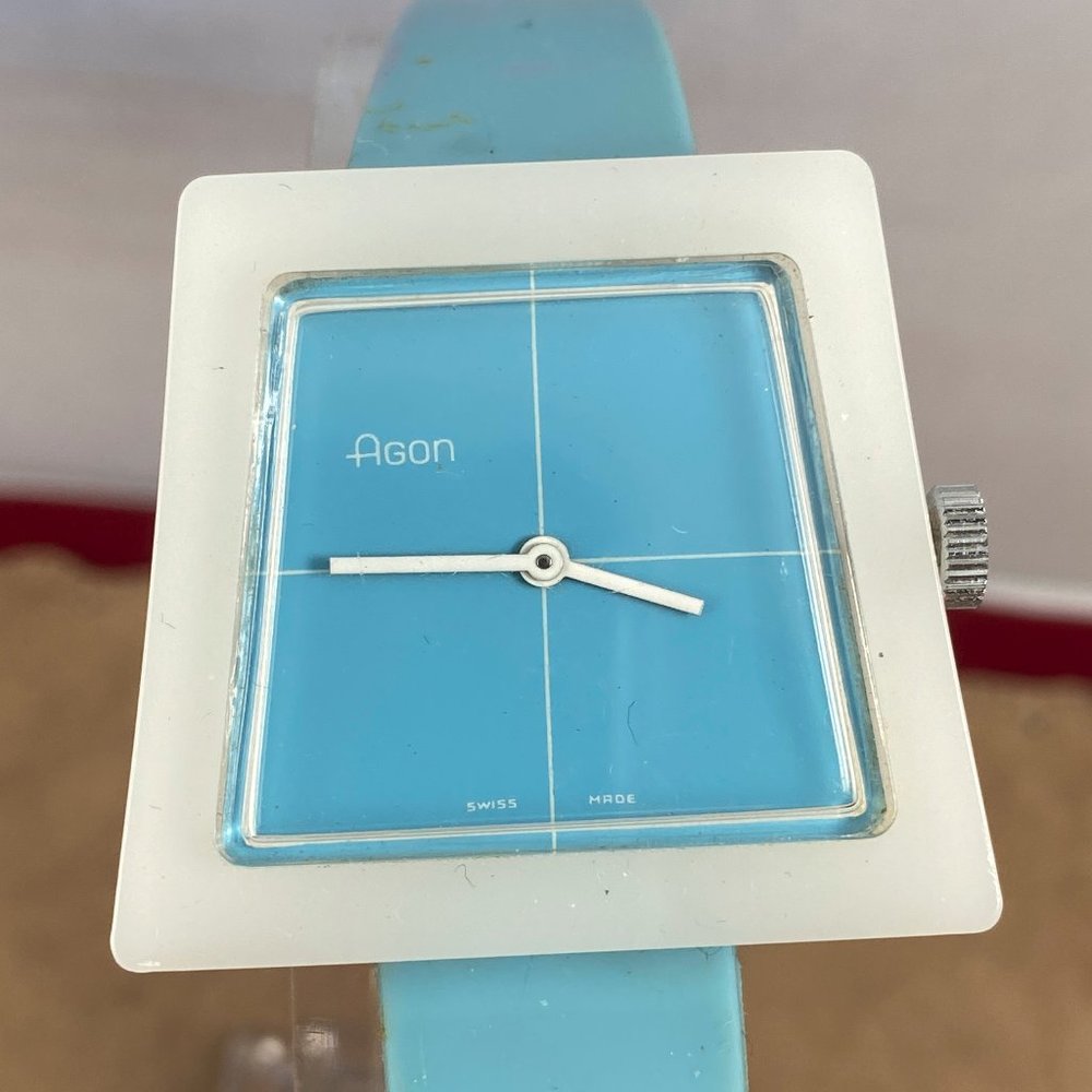 Stunning vintage Symmetrical Trapeze Shape retro Agon 1970's wristwatch